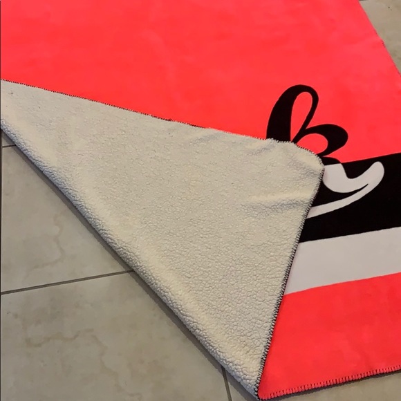 FINAL PRICE - VS Pink Sherpa Blanket - Picture 3 of 3
